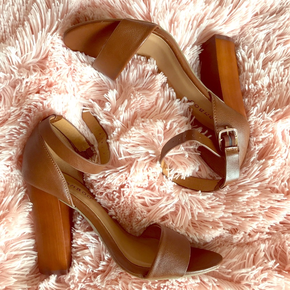 chunky brown heels